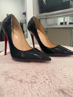 Christian Louboutin SO KATE iconic pumps